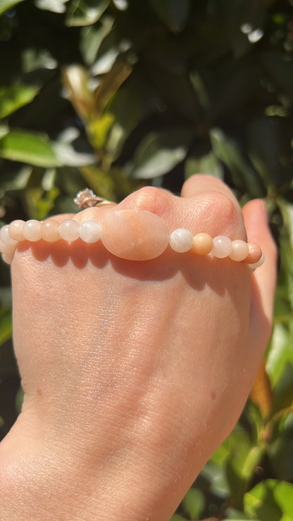 natural pink aventrunine crystal stone bracelet 