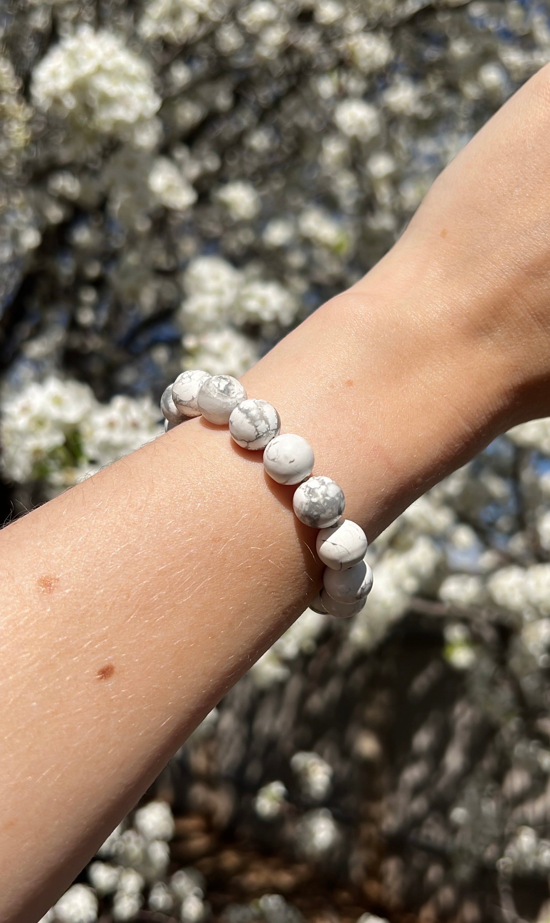 Peace x Love • Bracelet • Howlite